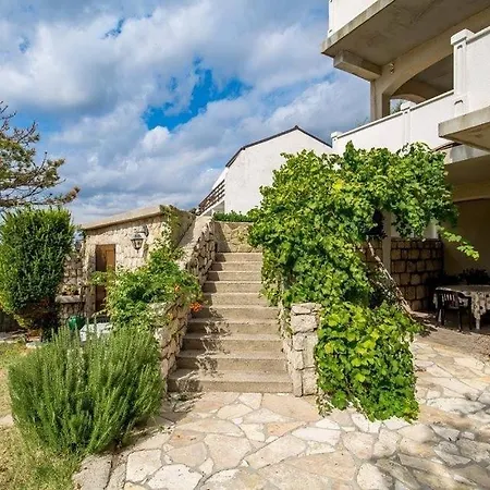 Apartment With Parking Space Pag - 24758